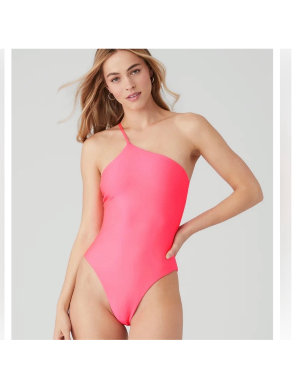 ALO Yoga Airlift Plié Bodysuit in Florescent Pink Coral Small